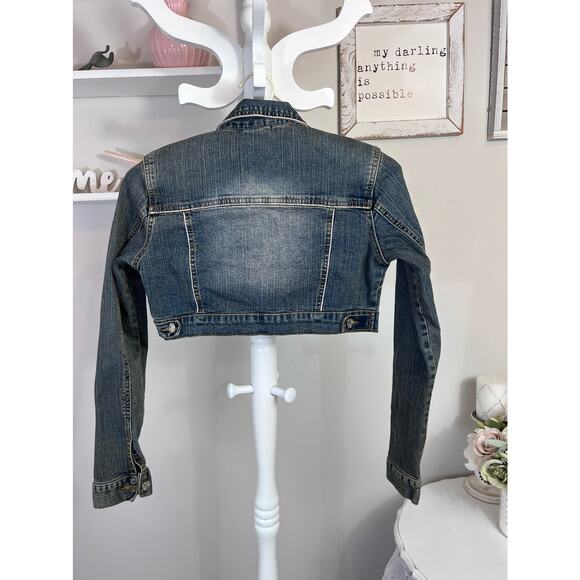 Younique sz small Cropped blue jean jacket small americana classic layering #33B - Picture 2 of 7